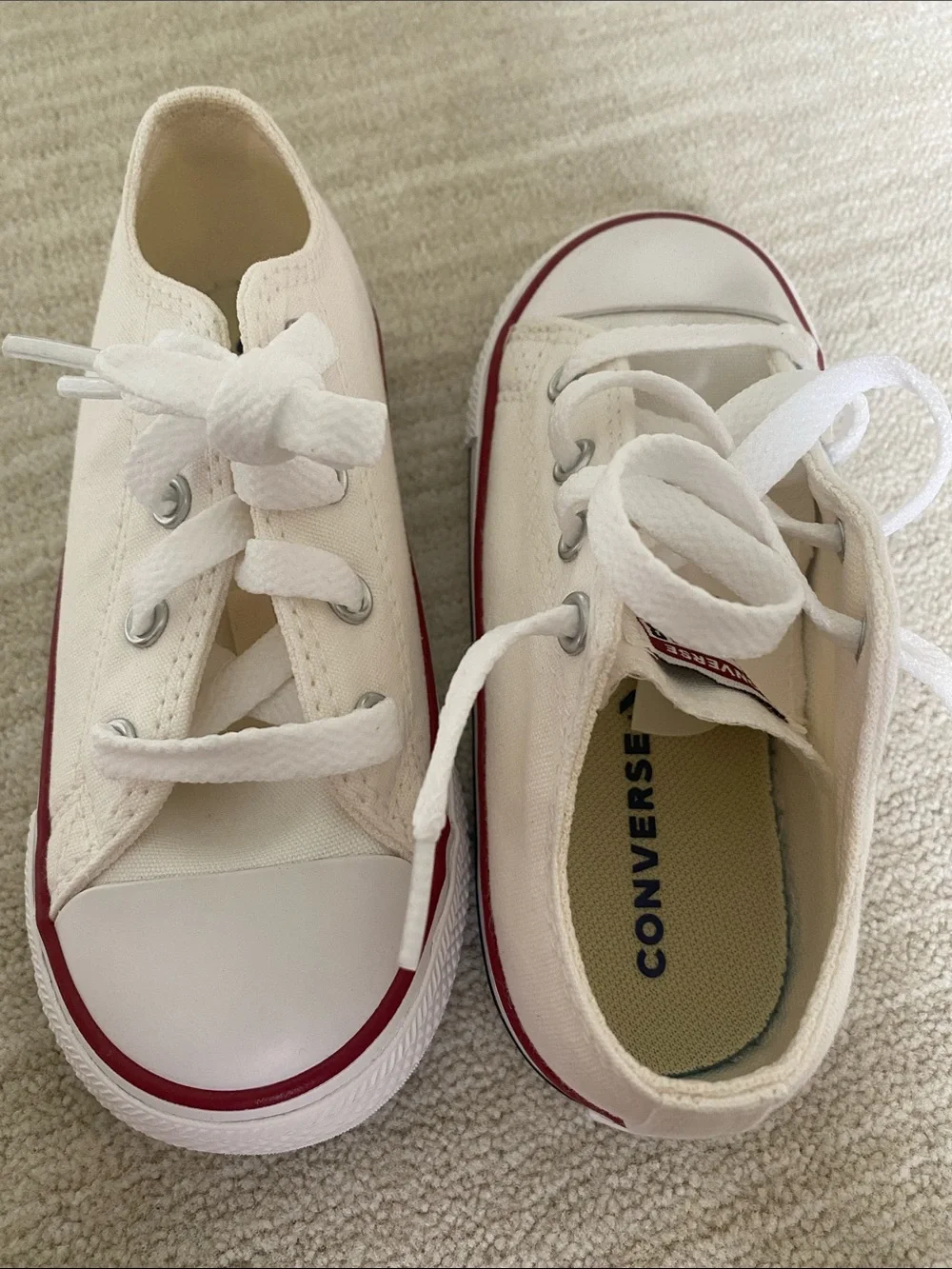 Converse Kids White Canvas Low-Top Sneakers with Red Midsole Stripe